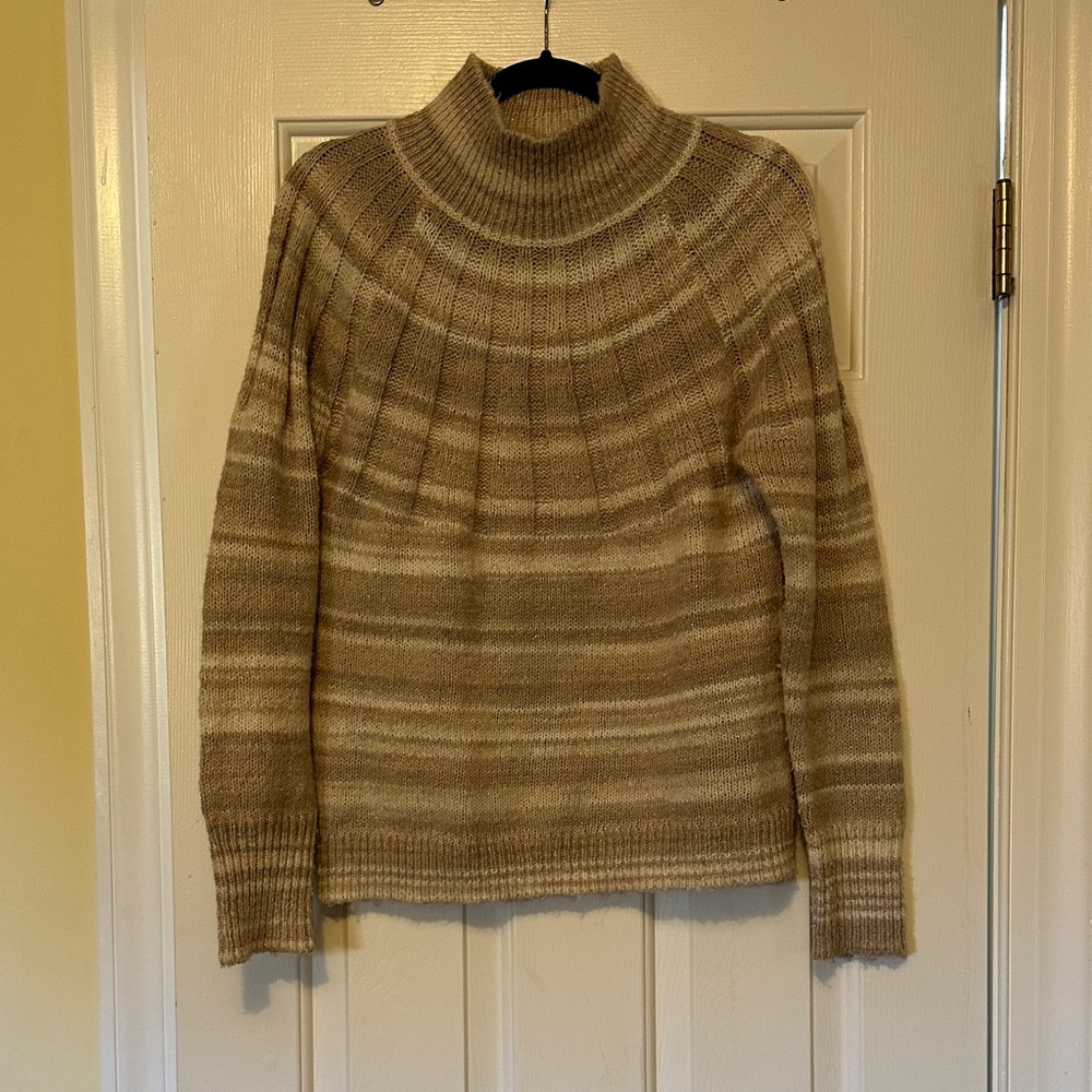 Knox Rose Textured Knit Sweater in Cream and Tan